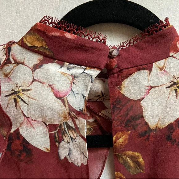 Nicholas Silk Floral Print Cold Shoulder Blouse Size S - Picture 4 of 10